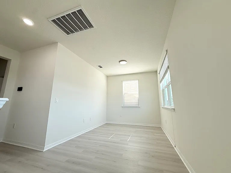 12621 Salomon Cove Dr — Photo 17