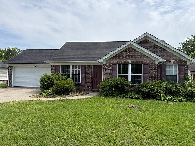 6212 Forsythia Ln — Photo 1