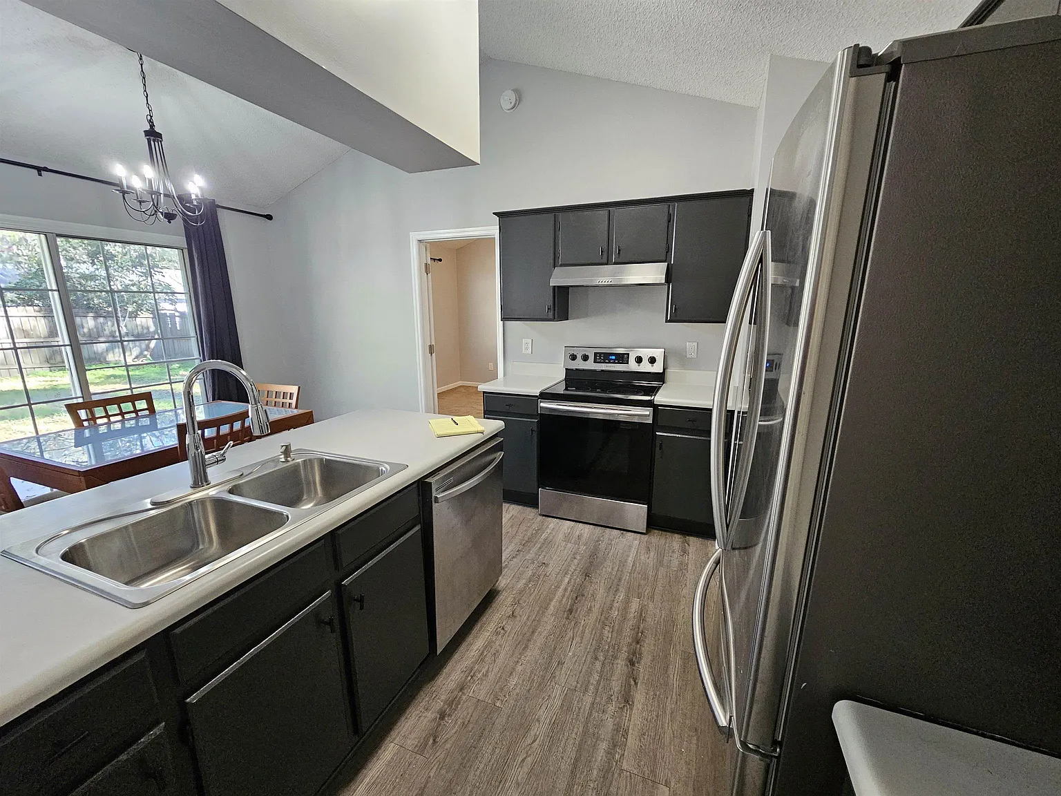 3 bed, 1194 sqft, $750 — Photo 4