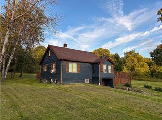 1585 Maple Dr, Hermitage, PA 16148