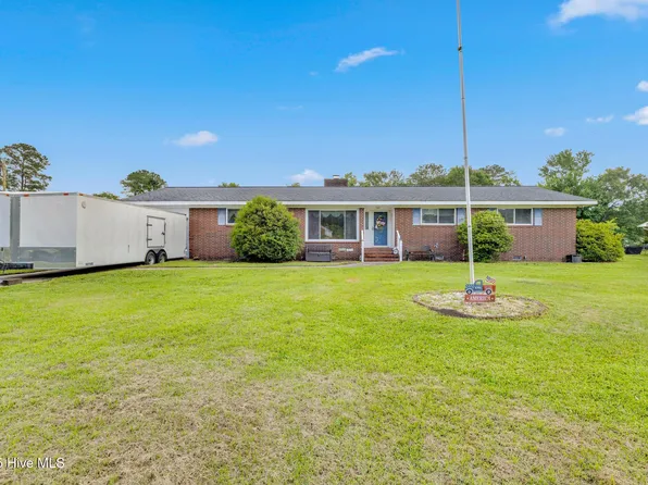 111 Country Club Drive, Jacksonville, NC 28546