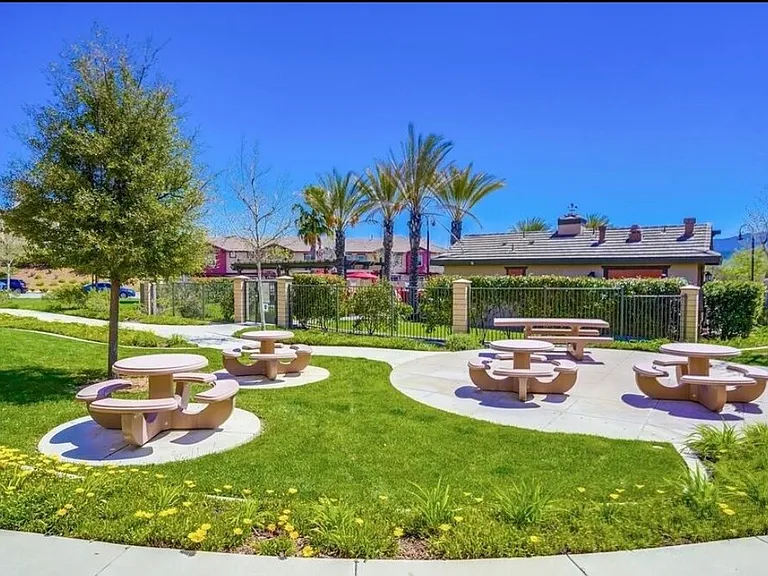 22057 Barrington Way — Photo 49