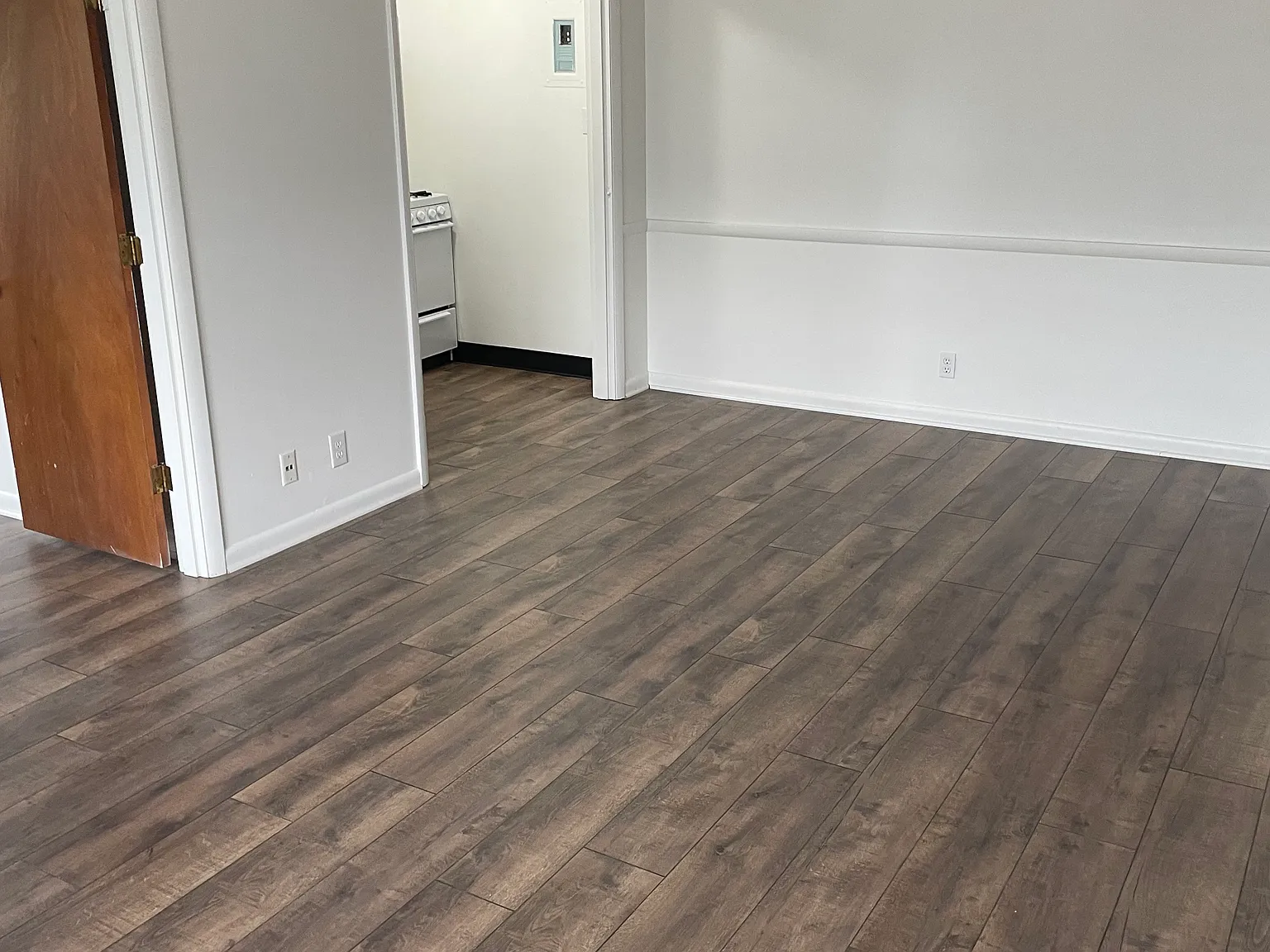 1 bed, 600 sqft, $870 — Photo 2