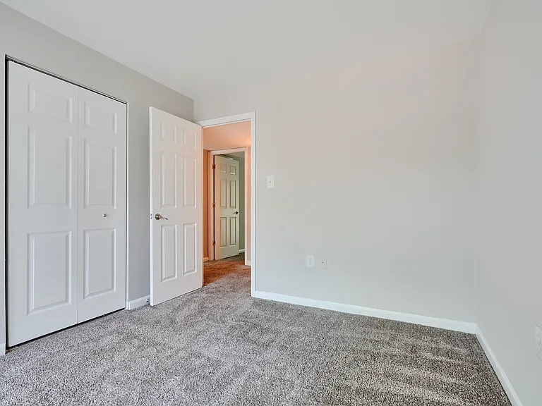Westchester West Apartments — Photo 40