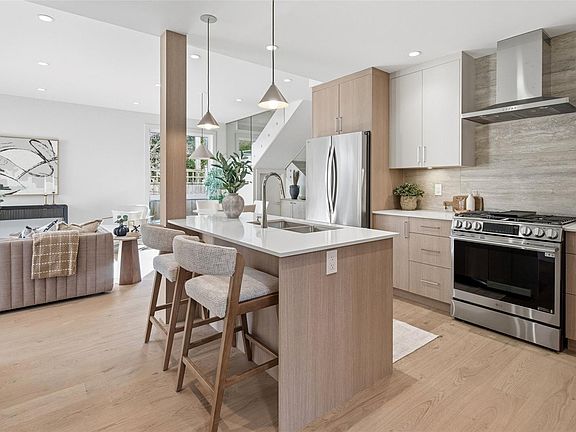 5th image of 920 Island Rd #2