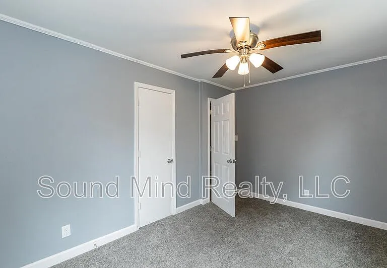 1729 Dallas St — Photo 18