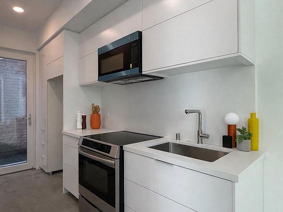 3rd image of 1945 Burnett Way #3