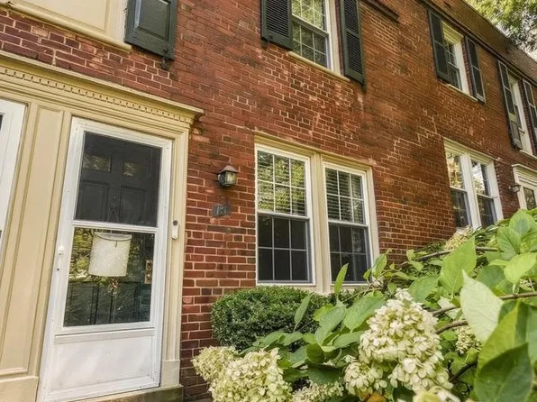 1201 S Barton St Unit 181, Arlington, VA 22204