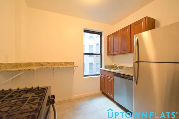 Rented by Uptown Flats LLC | media 18