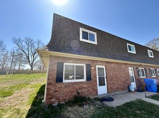 210 Grace St #216, Tonganoxie, KS 66086