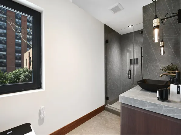 91 Hancock Avenue image 29 of 34