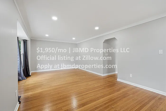 8621 Oak Park Blvd — Photo 5