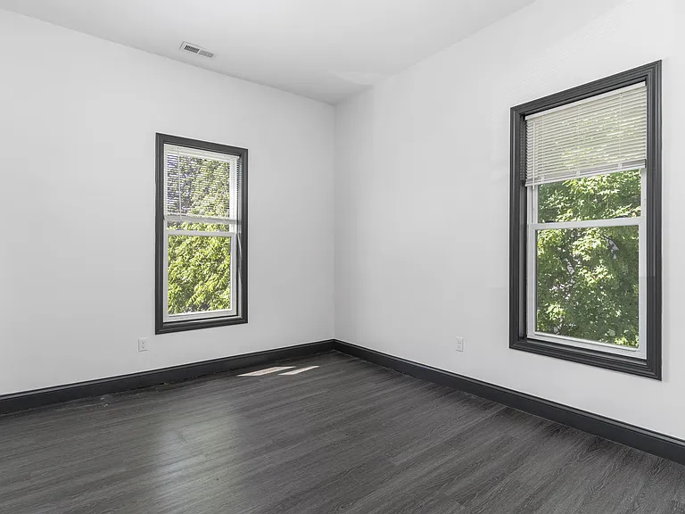 125 Tobey St #2 — Photo 2