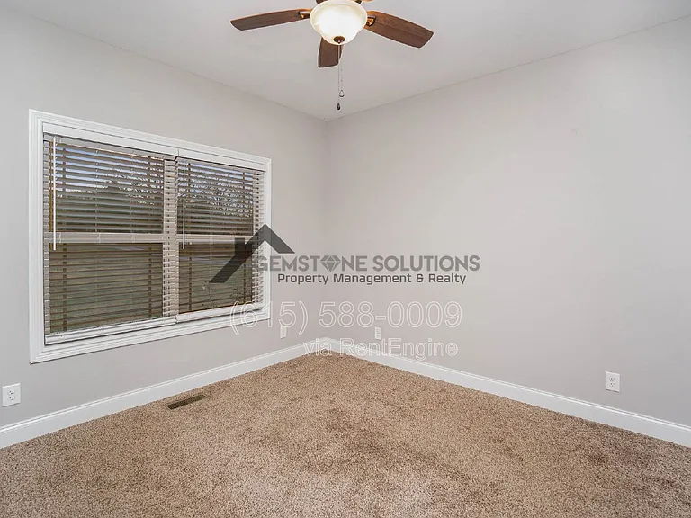 1135 Salem Rd — Photo 9