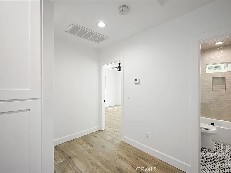 13721 Pierce St — Photo 12