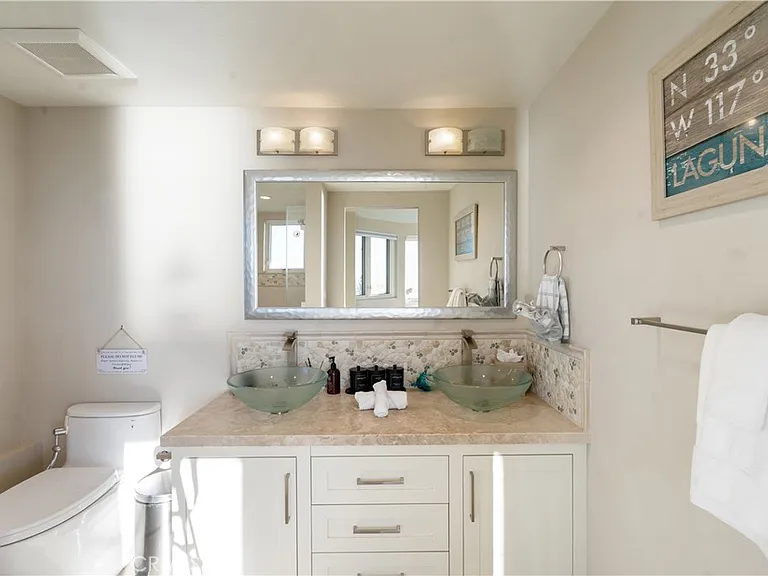 2192 Crestview Dr — Photo 33