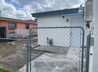 825 W 34th St #R, Hialeah, FL 33012