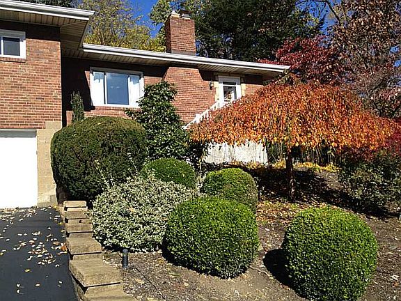 2nd image of 806 Margaretta St