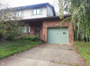 4 James Dr, Huntington, WV 25705