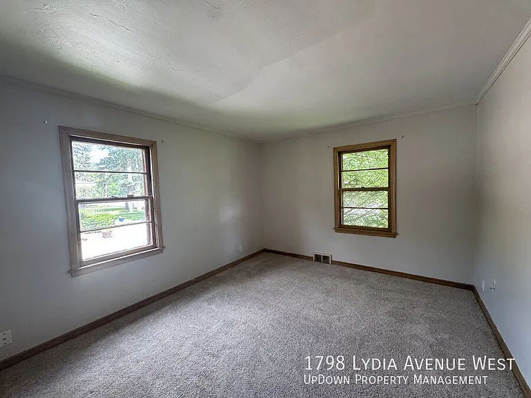 1798 Lydia Ave W — Photo 18