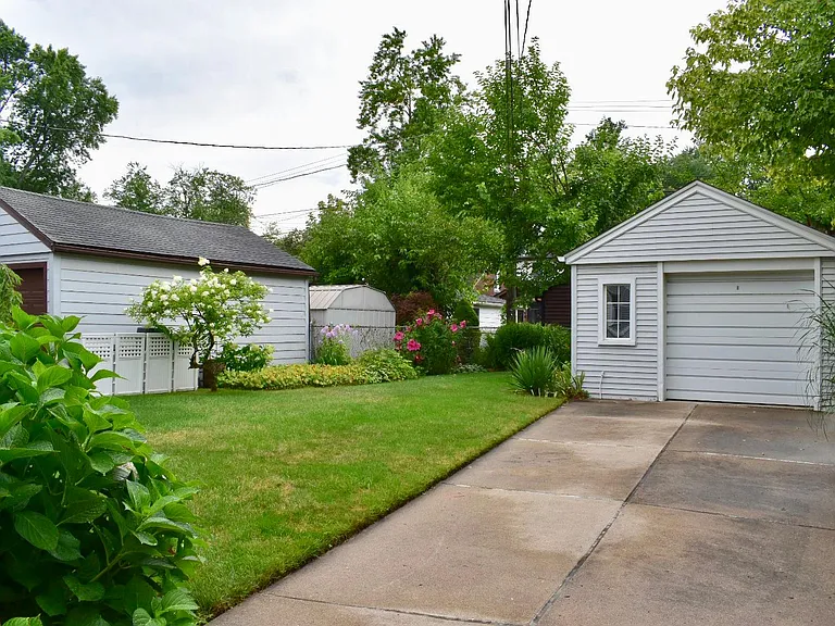 619 N Elizabeth St — Photo 15