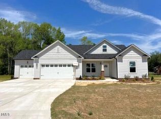 111 Lynn Ln, Selma, NC 27576