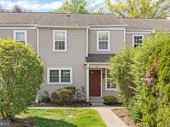 204 Barrington Ct #U-0166, Palmyra, PA 17078