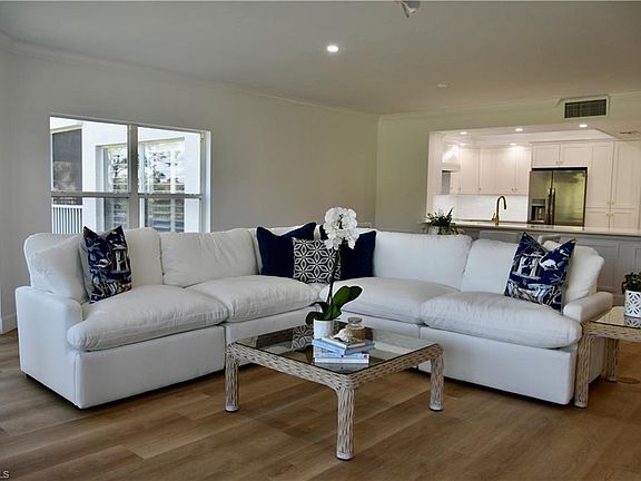 3rd image of 400 Wyndemere WAY #D-204
