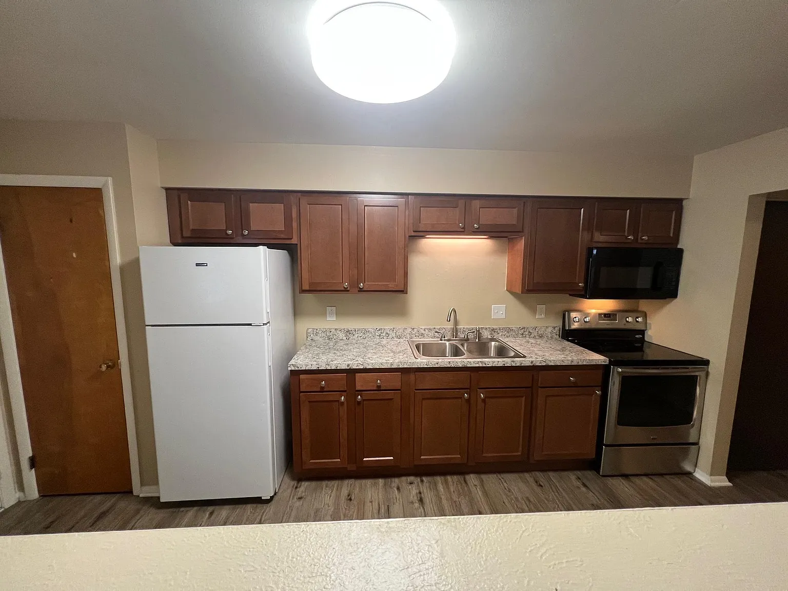 1 bed, 640 sqft, $615 — Photo 3