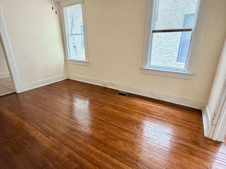 3850 Napoleon Ave — Photo 10