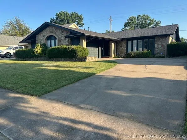 11010 E 26th St, Tulsa, OK 74129