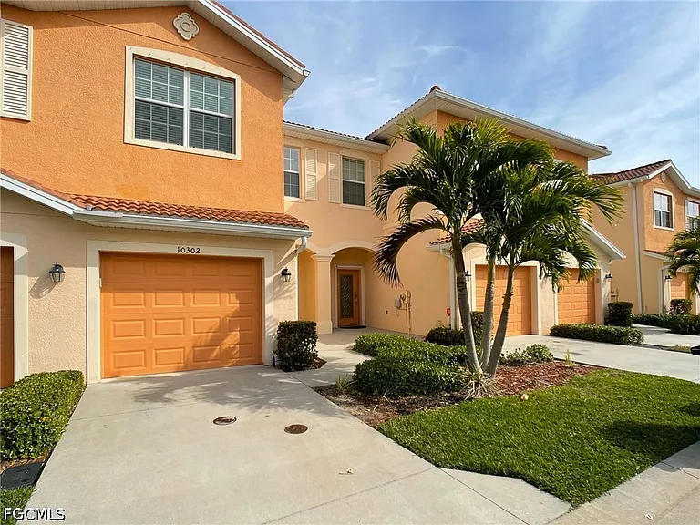 10302 Via Colomba Cir — Photo 1
