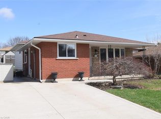 316 Cranbrook Dr, Hamilton, ON L9C 4T3