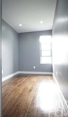 Rented by Lofts and Flats LLC | media 17