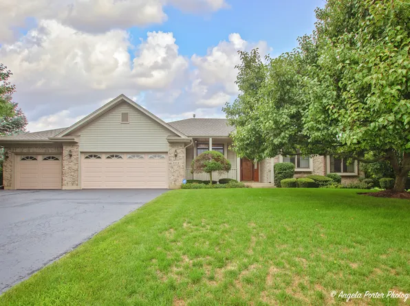 5509 Heather Ln, Johnsburg, IL 60051