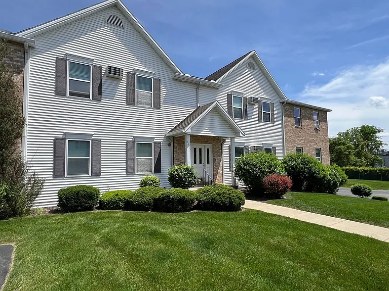 3635 Indian Run Dr #5 — Photo 1