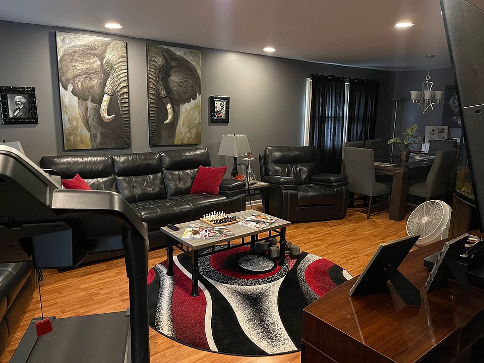 2nd image of 14846 Wentworth Ave