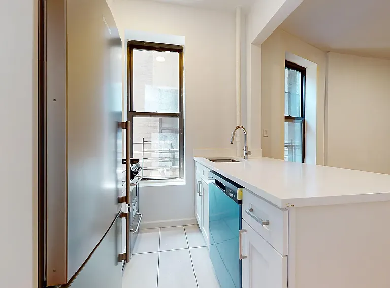 158 W 84th St #2C — Photo 5