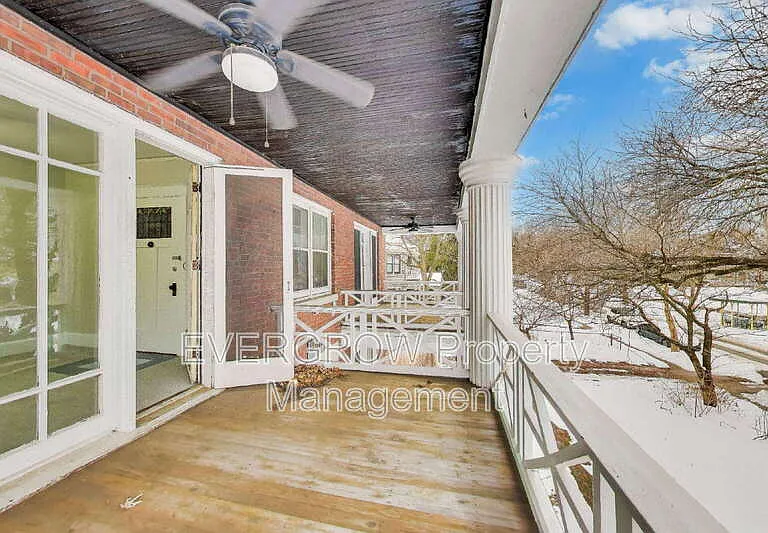 945 Woodruff Place Middle Dr #4 — Photo 32