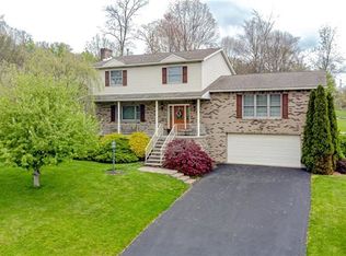 950 Jamell Dr, Greensburg, PA 15601