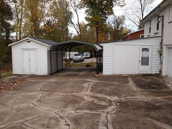 4th image of 211 Mills Dr