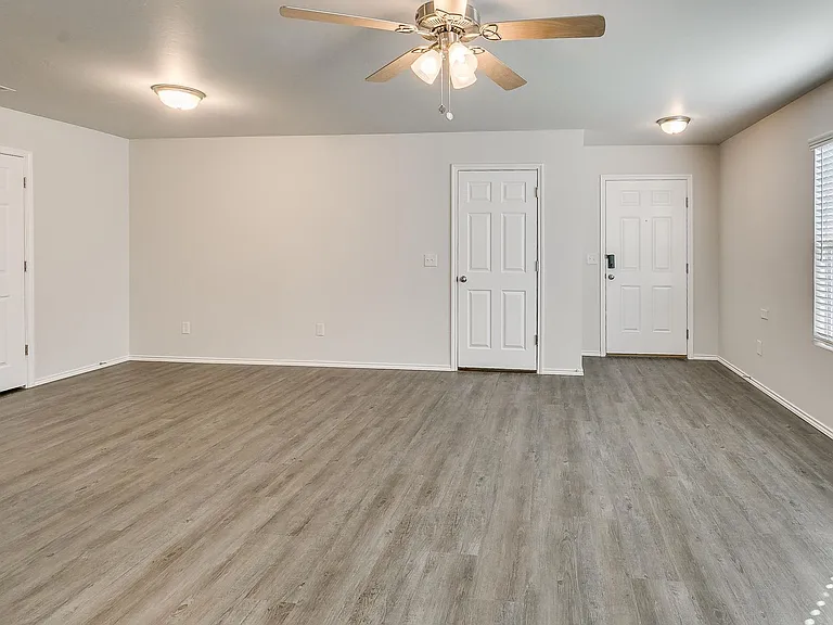 9627 Glover River Dr — Photo 6