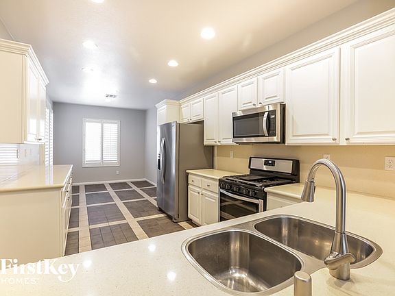 5th image of 3472 Spotted Sandpiper St