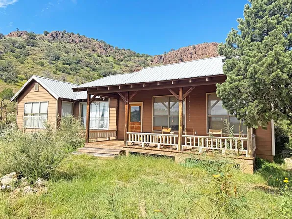 3 Trail Rd, Alpine, TX 79830