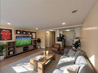 21 Greenwood St #13R, Melrose, MA 02176