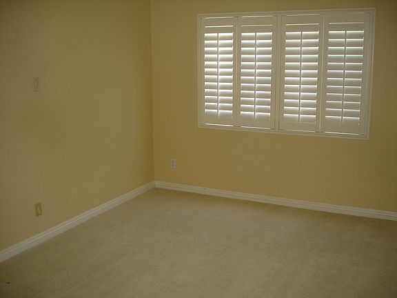 3rd image of 16788 Bear Creek Ave