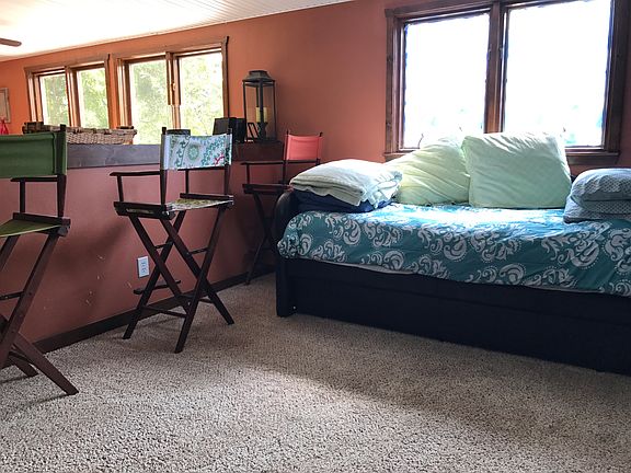 Bedroom in Rec room