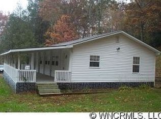 18 Baker Rd, Arden, NC 28704