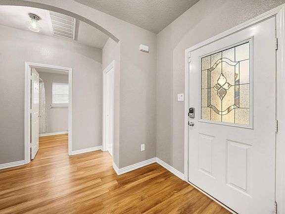 2nd image of 17109 Crooked Oak Dr