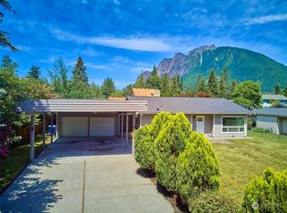 444 SE Alder Dr, North Bend, WA 98045